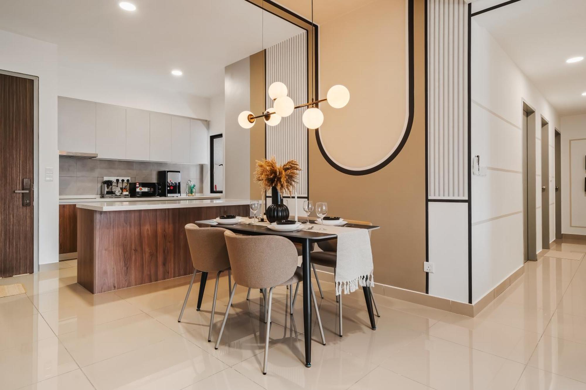 4br Luscious M Vertica Near Mrt By Rumabnb Pangsapuri Kuala Lumpur