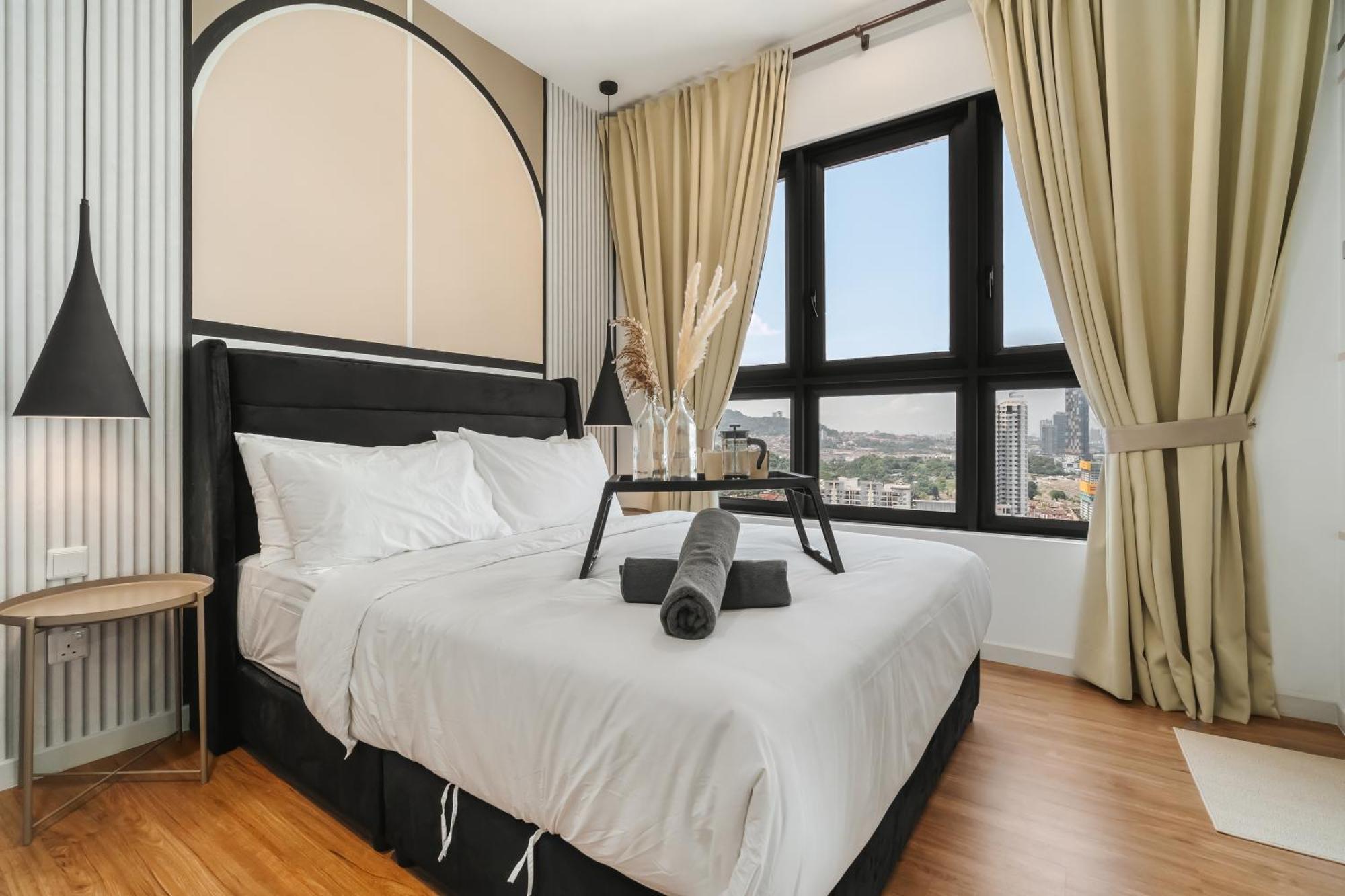 Pangsapuri 4br Luscious M Vertica Near Mrt By Rumabnb