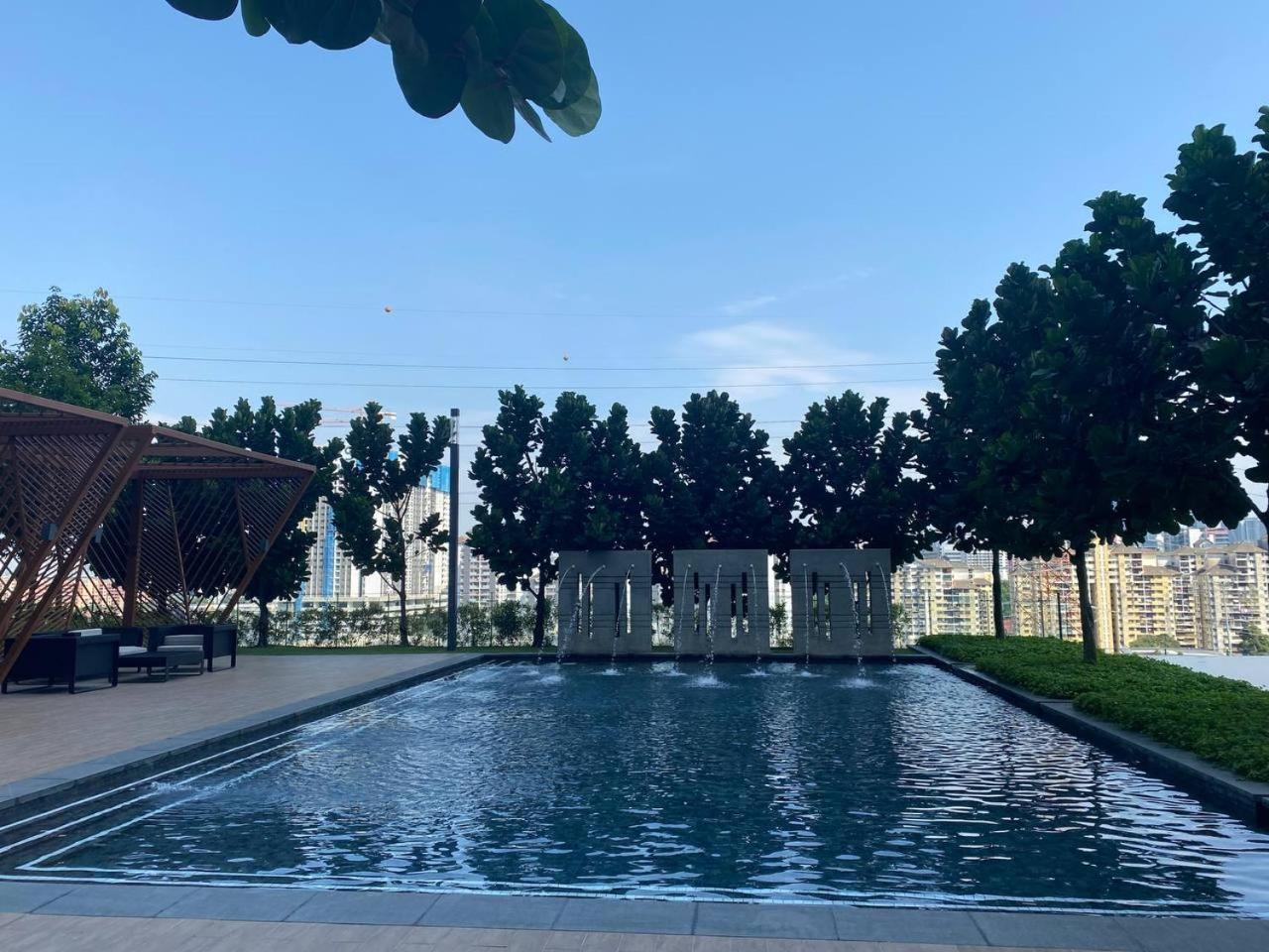 4br Luscious M Vertica Near Mrt By Rumabnb Pangsapuri Kuala Lumpur